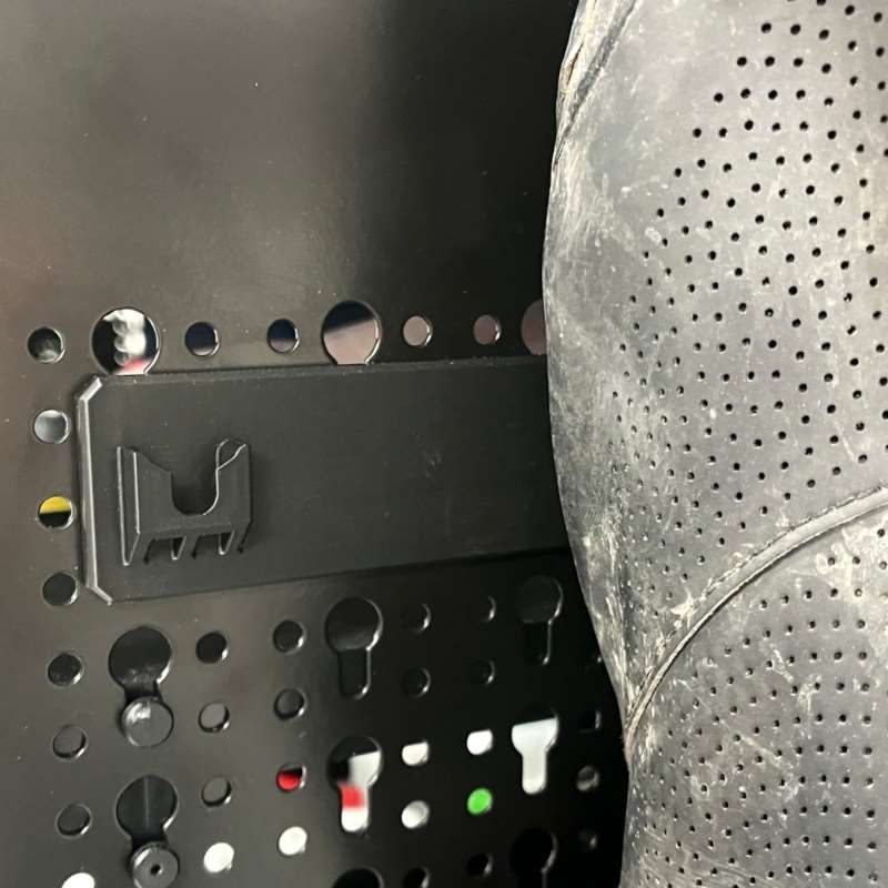 Uchwyt ścienny do przechowywan – Cycling Gear Organizer Wall recenzja i cena