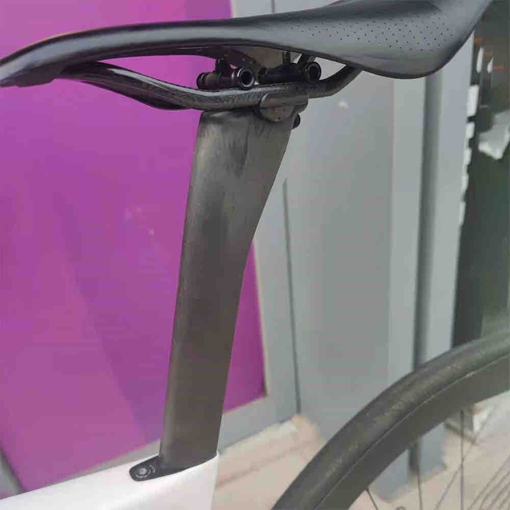 Ultralekka sztyca z włókna węg – Carbon Fiber Saddle recenzja i cena
